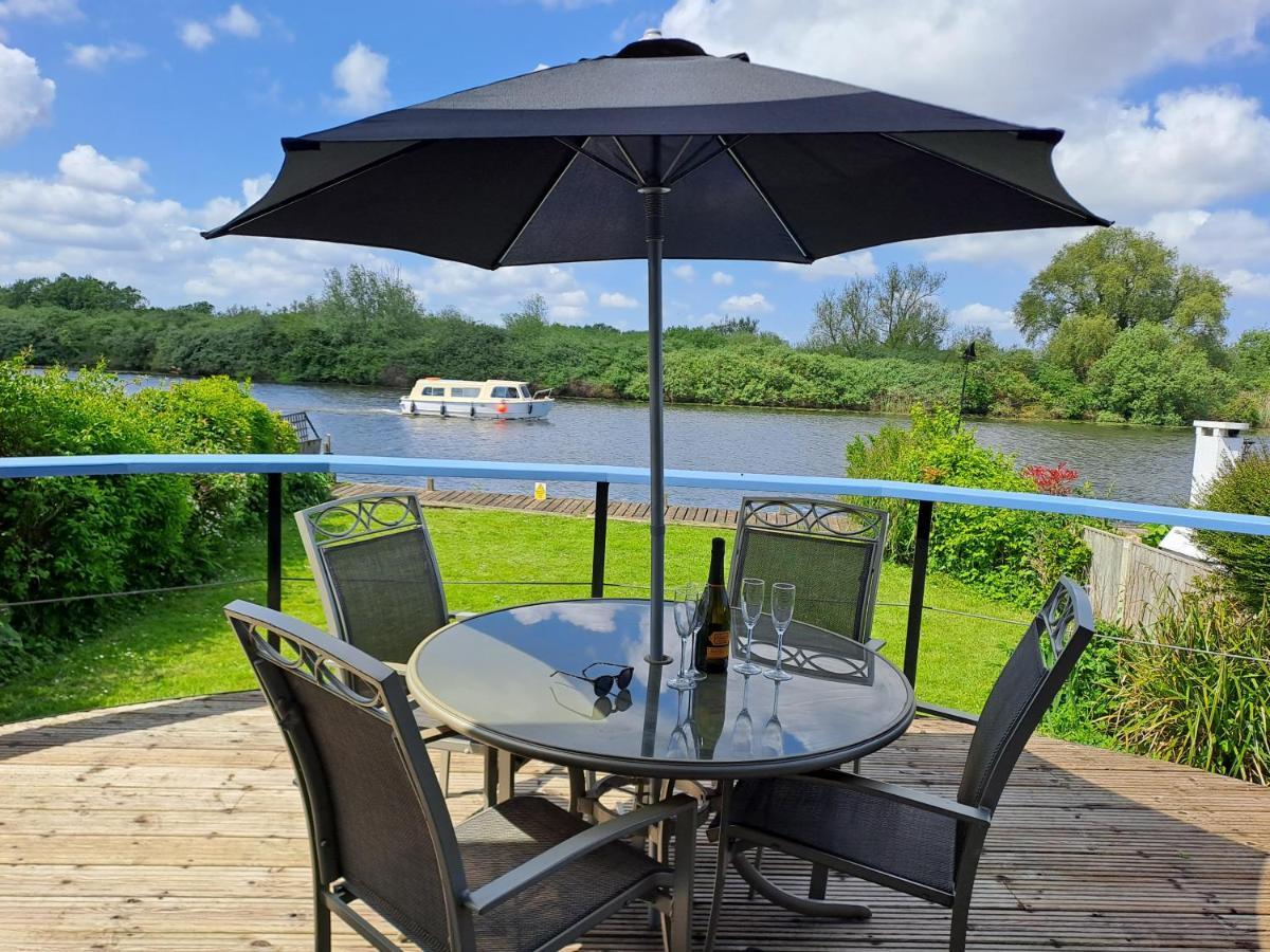 River View - Norfolk Broads Brundall Eksteriør billede
